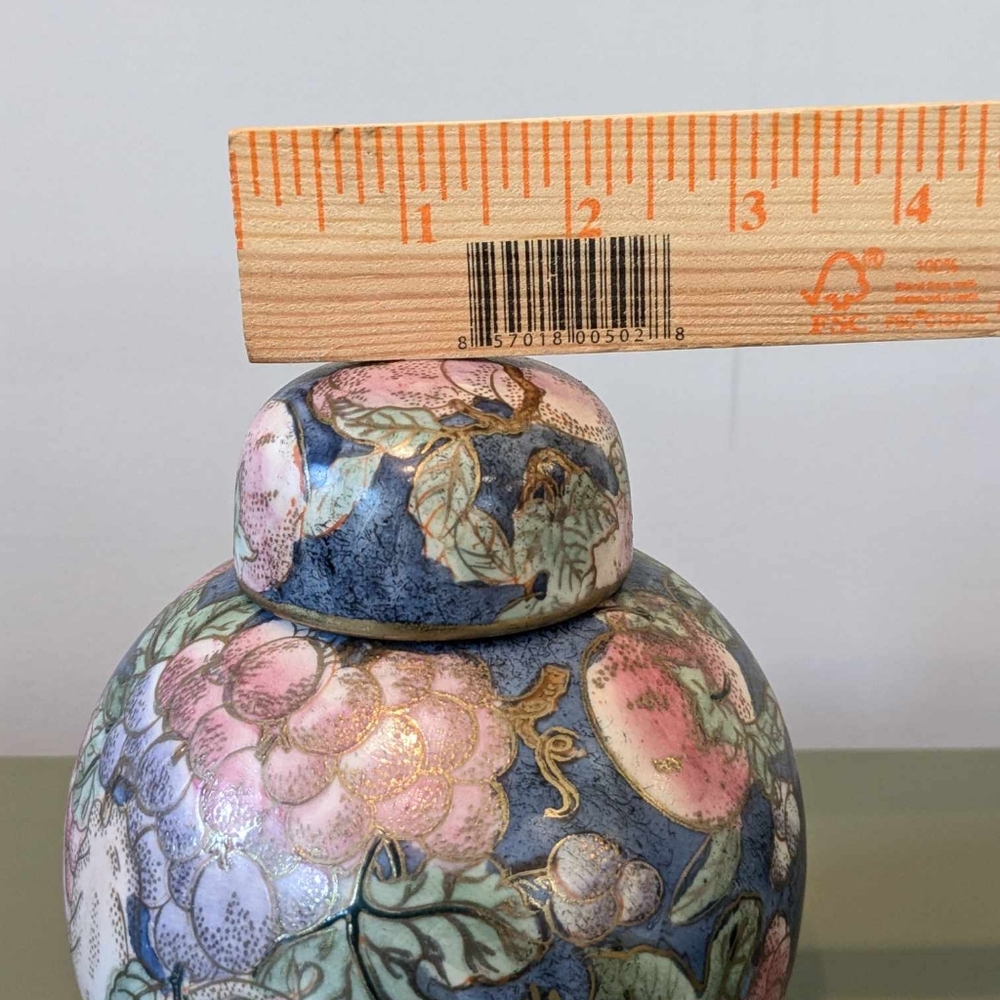 Floral ginger jar - Picture 3 of 8